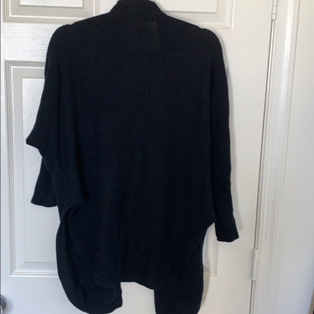 Open sweater - Picture 7 of 8